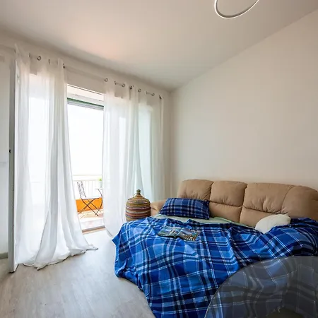 - Sea View Balcony - Grandmaison דירה