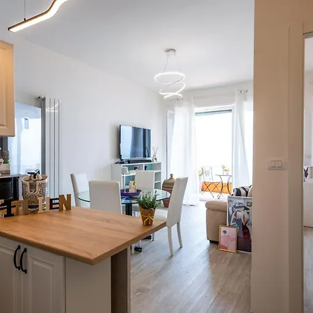 - Sea View Balcony - Grandmaison דירה